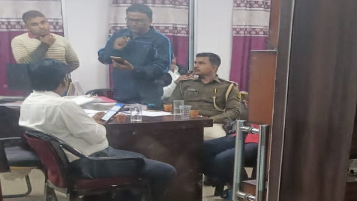 muzaffarpur senior students beat juniors in jawahar navodaya vidyalaya