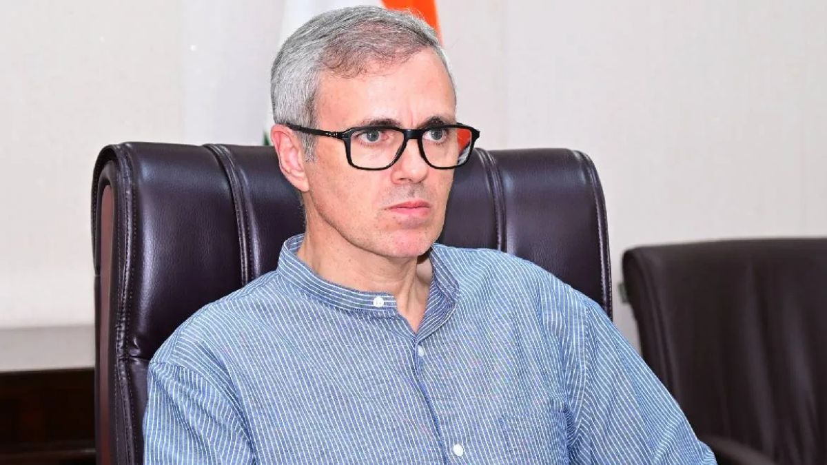 we have not recovered from shock of nowgam blast yet cm omar abdullah expressed grief over the budgam road accident
