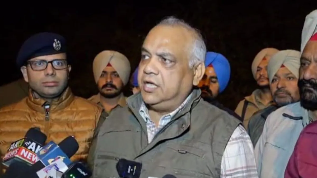 बटाला: हत्याकांड में शामिल आरोपी ने पुलिस पर चलाई गोली, जवाबी कार्रवाई में घायल
