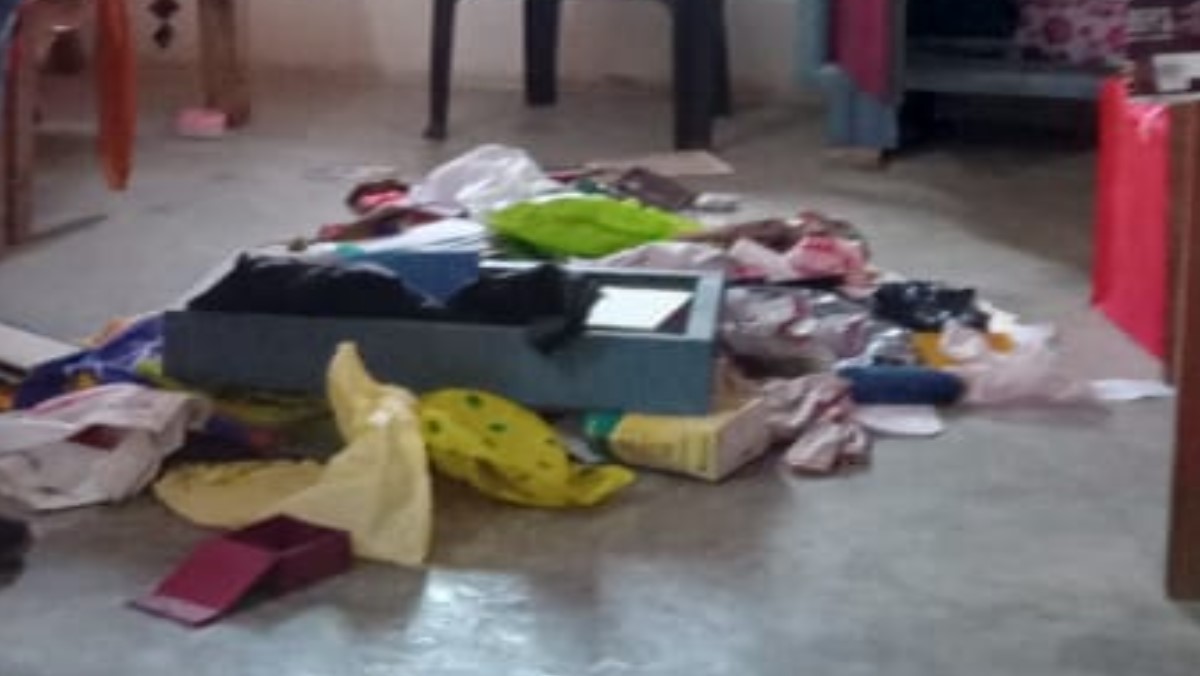 sarnath burglary at police officers house valuables stolen