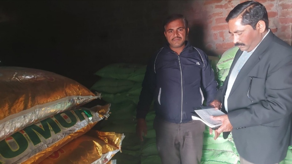 ambedkar nagar fertilizer black marketing leads to license suspension