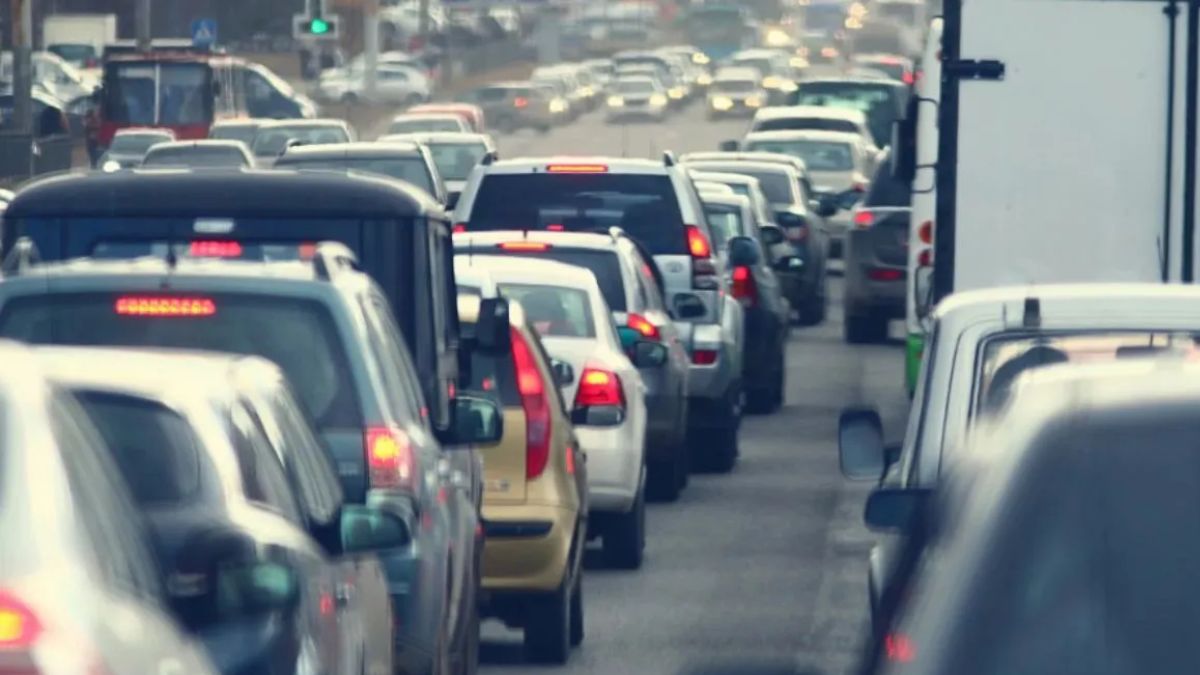 noida transport department cracks down on defaulters recovers 225 crore