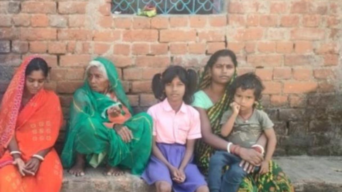 giridih news indian laborer body stuck in saudi arabia