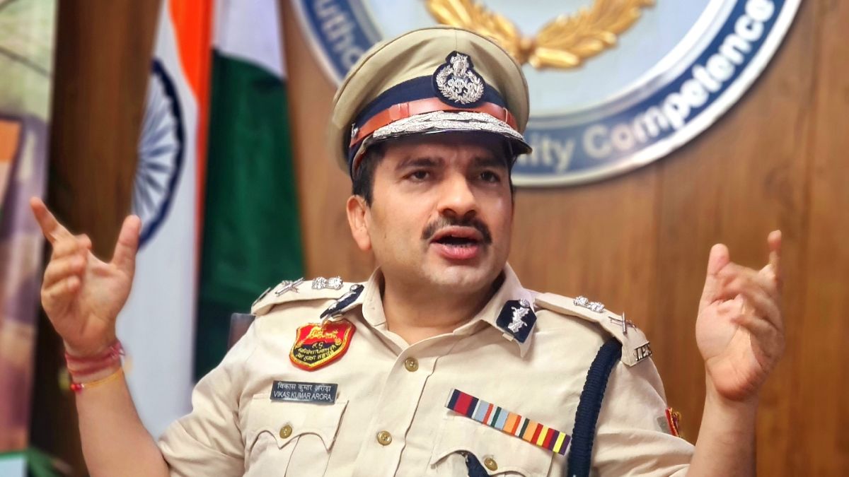 gurugram police alert after delhi blast verification intensified