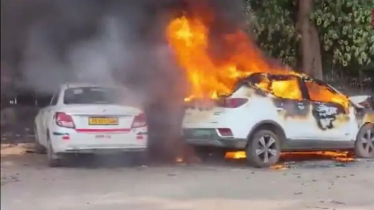 electric car fire in hyderabad no casualties reported