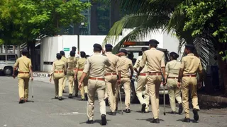 नशे में धुत युवक ने मुंबई पुलिस को किया फोन, दे डाली नौसेना गोदी पर आतंकी हमले की धमकी