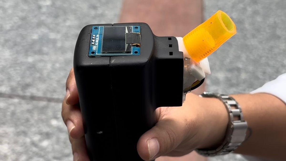 care machine no more needle pricks for diabetes test patna innovation