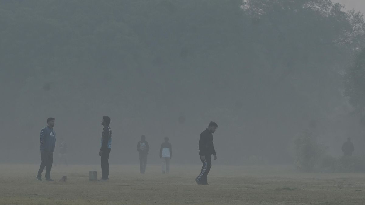 delhi air quality very poor air quality persists wazirpur bawana in severe category