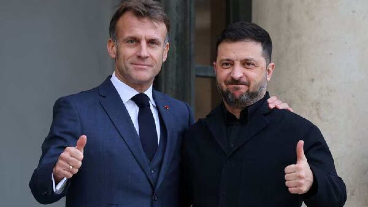 ukraine to buy 100 rafale jets from ukraine macron and zelensky signed deal
