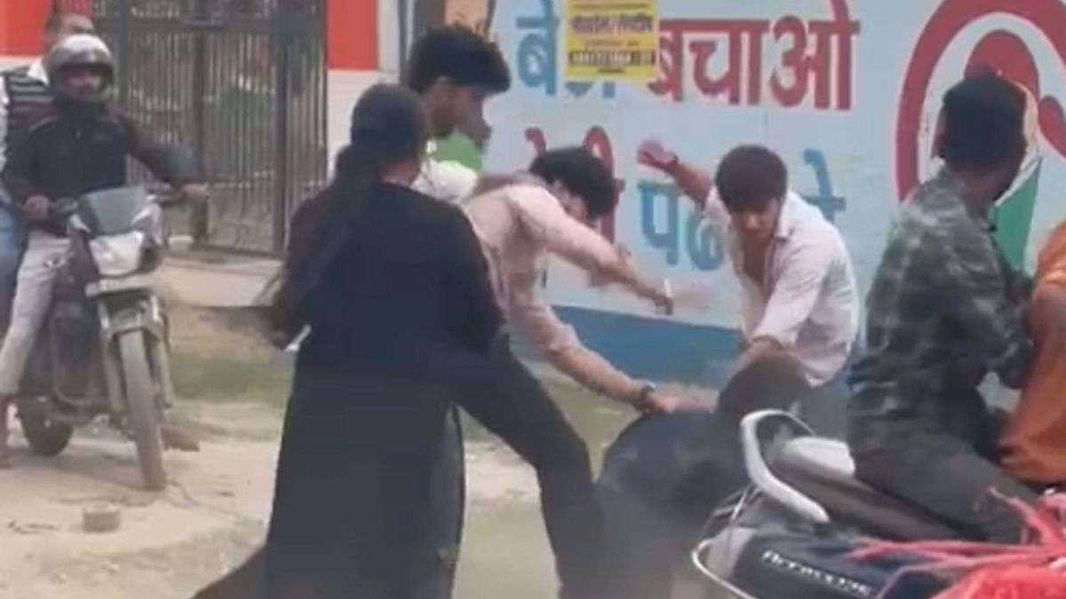 ghaziabad girl molested on meerut road brother beaten