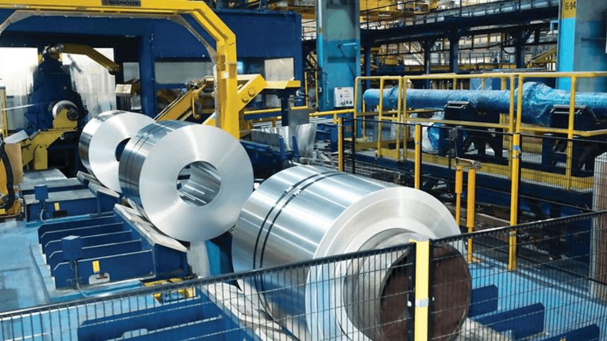 hindustan zinc hind copper hindalco among metal shares down up to 3 percent as dollar stronger