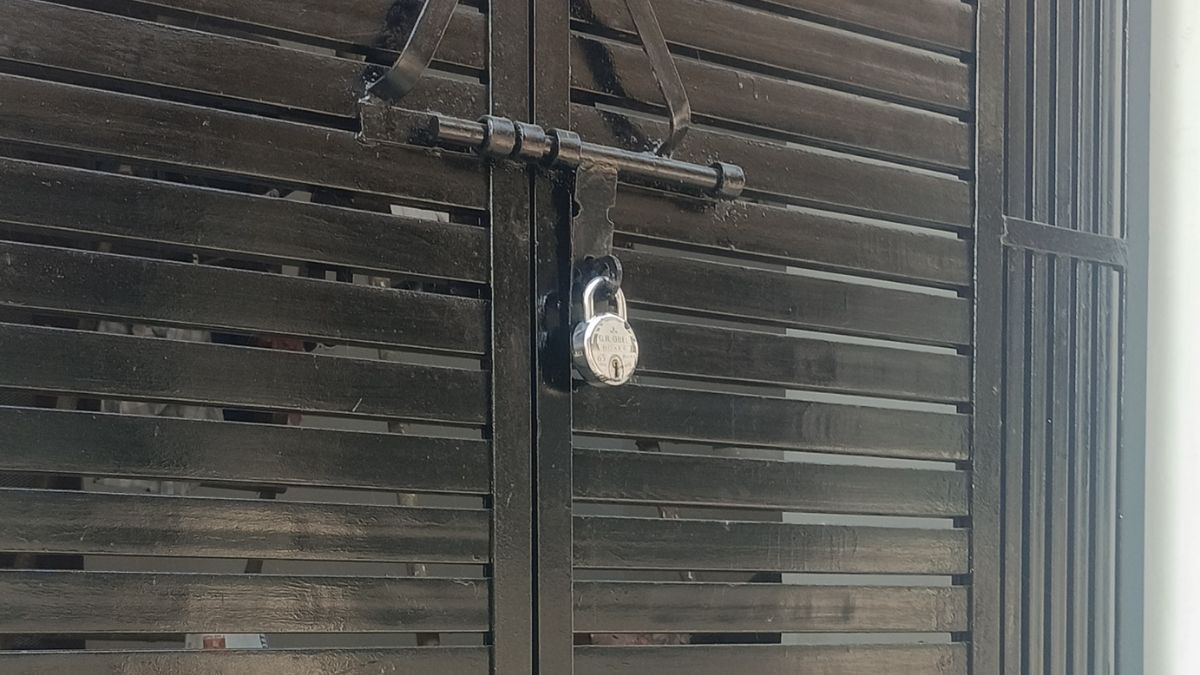 nuh terror link woman who rented room to delhi blast suspect missing