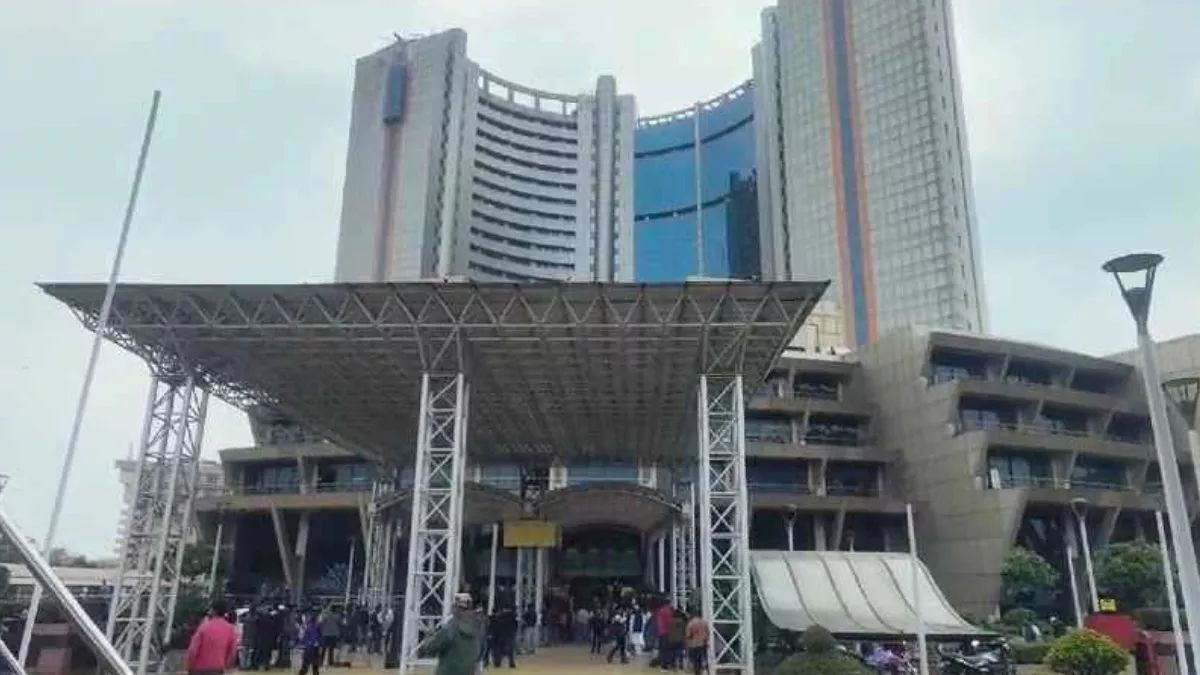 mcd to refund money to old factory license applicants delhi news