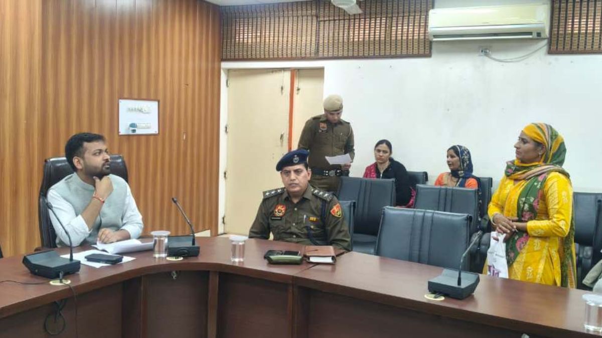 rewari adc orders removal of illegal encroachments on public land