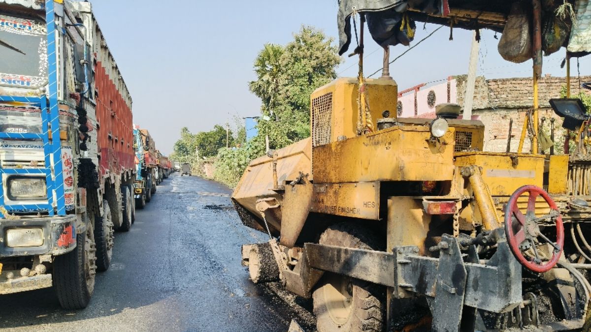ara chhapra highway reconstruction delayed by traffic jams in bhojpur