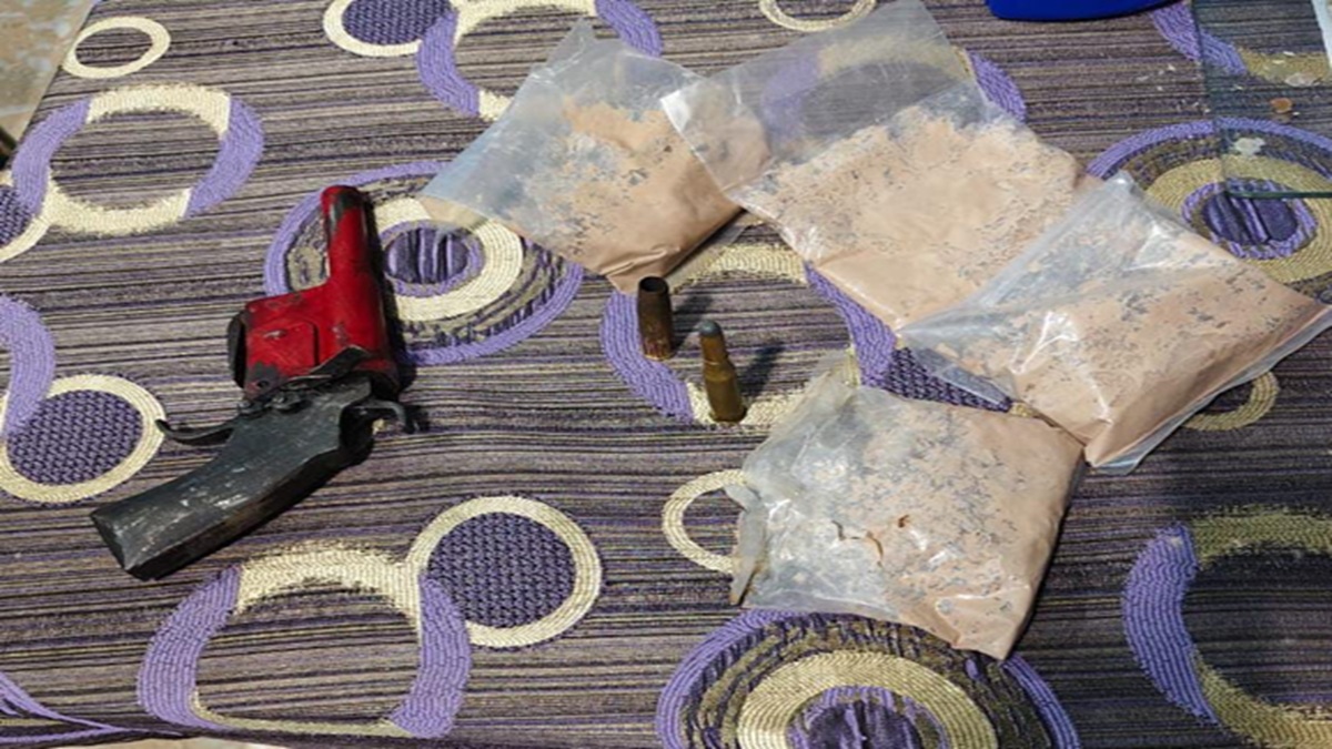 brown sugar smuggling racket busted in kishanganj three arrested