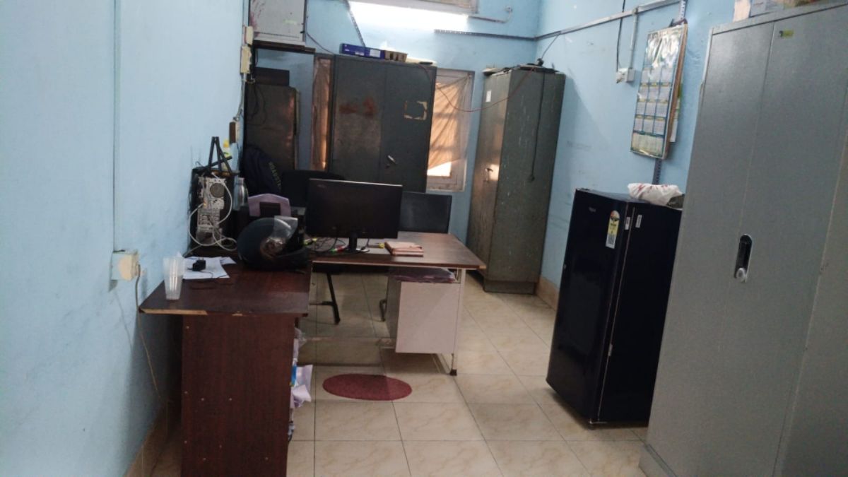 cbi raids railway construction office in hajipur engineer arrested