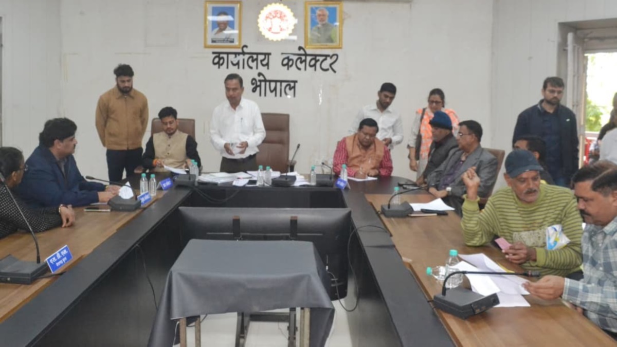 husband with bangladeshi woman woman seeks help in bhopal