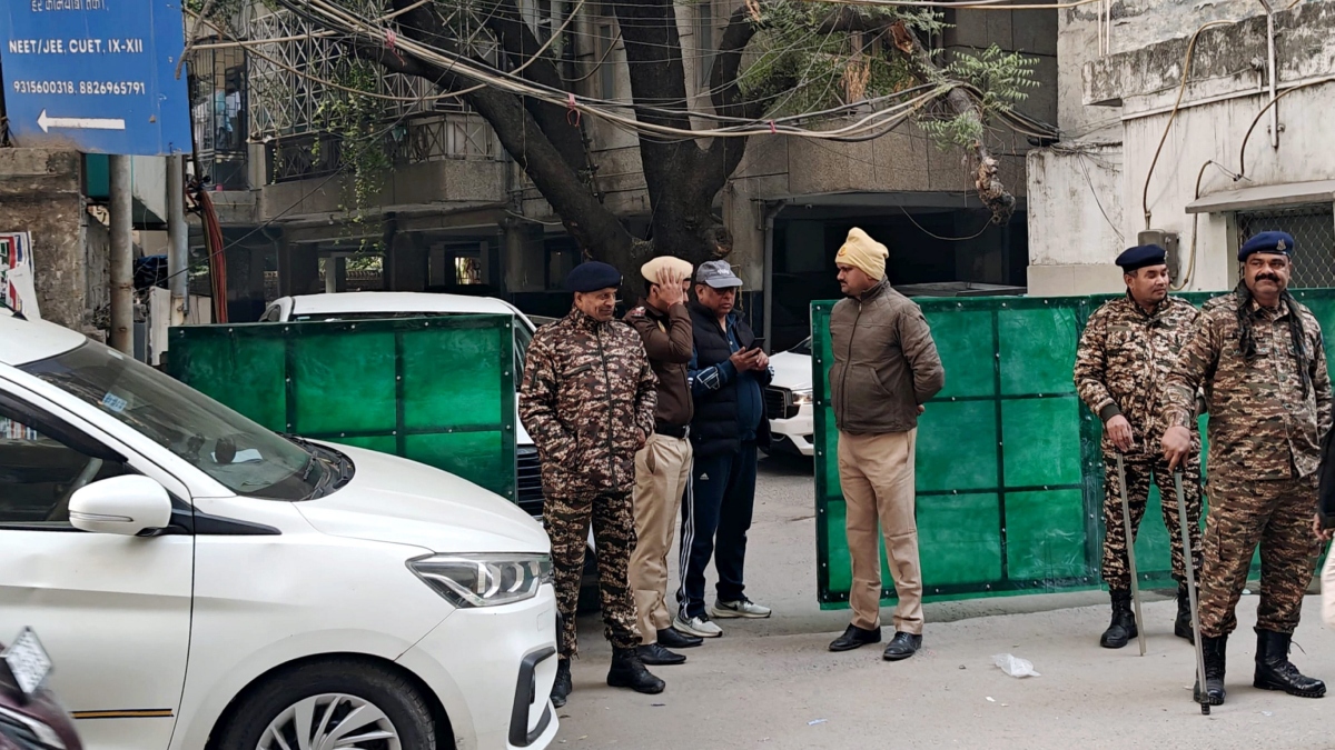 delhi terror blast case ed raid al falah university faridabad okhla trustees related persons under scanner