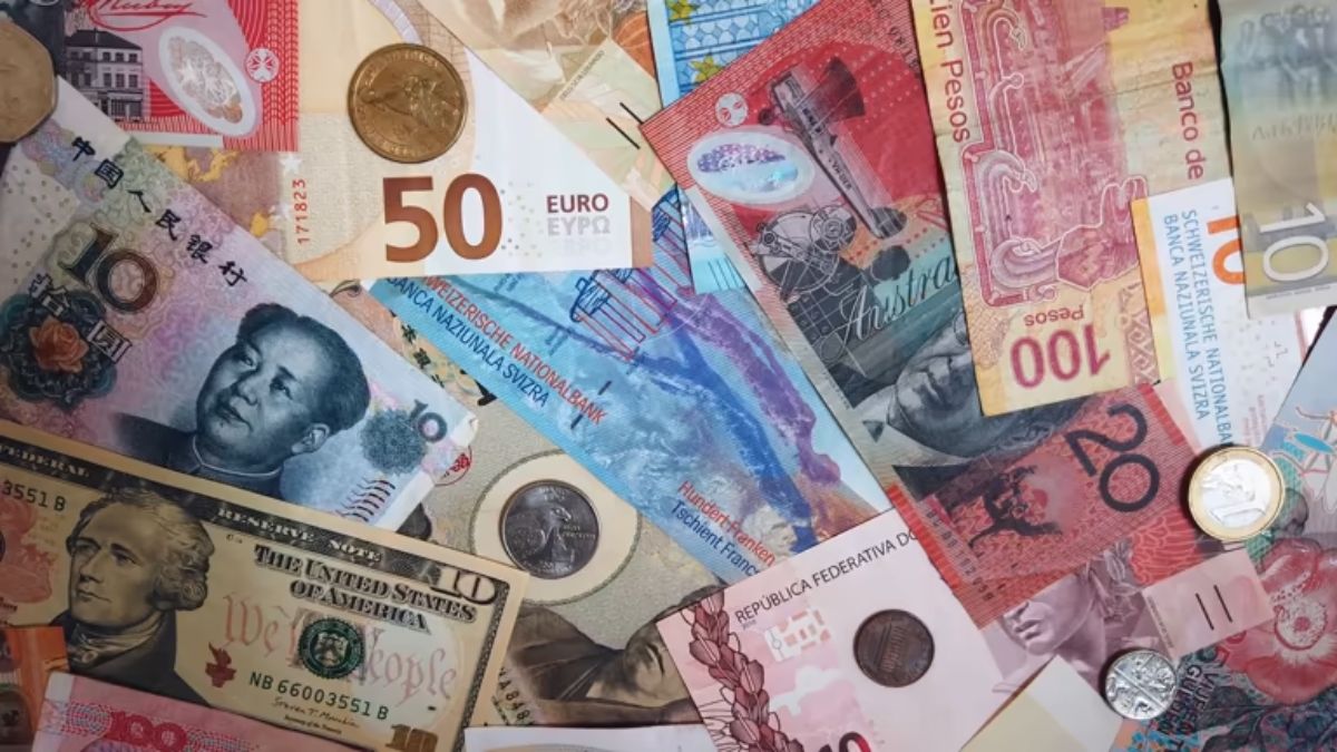 japan china tension yen or yuan which currency is stronger and give fight to dollar