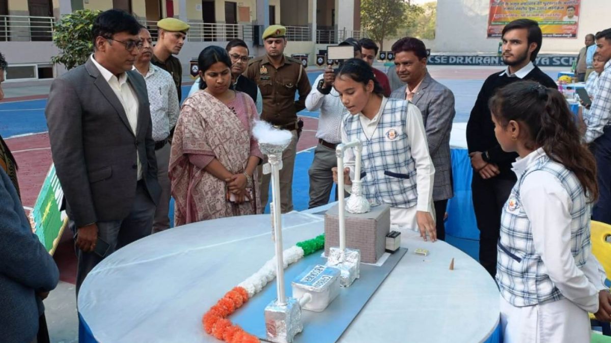 live freely think freely only then your dreams will come true dm anjani kumar singh encourages students