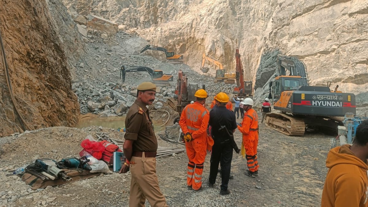 sonbhadra mine accident report missing workers to administration