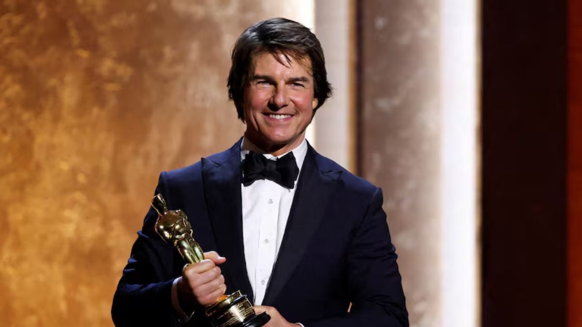 tom cruise won first ever oscar awards in 55 years acting career