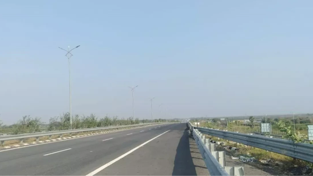 imlc land acquisition four districts lagging behind in uttar pradesh