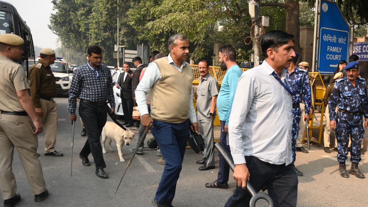 delhi bomb threat is it a sign of a terrorist attack