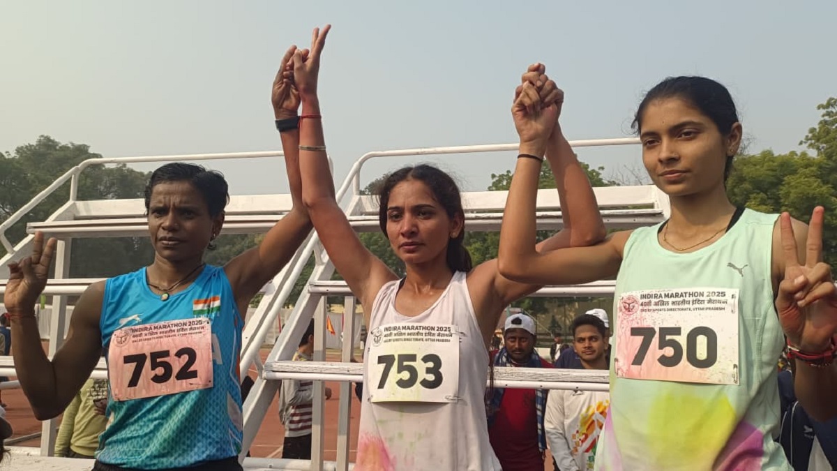 indira marathon 2025 flagged off in prayagraj with patriotic fervor