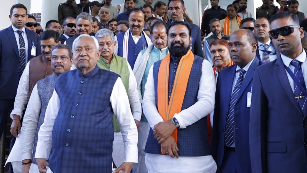 bihar nitish kumar cabinet samrat choudhary and vijay sinha elected as leaders in bjp legislature party meeting