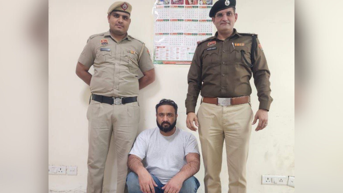 fake passport fraud man arrested for selling ghaziabad couples plot