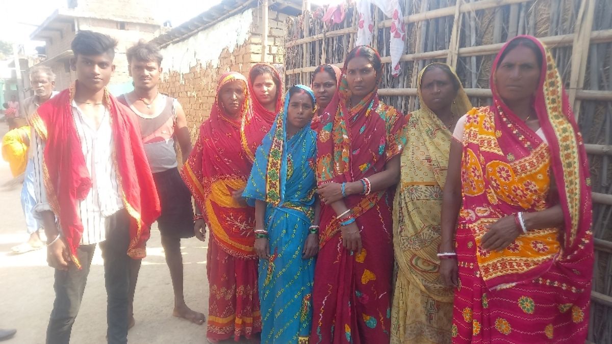 deep boring scam under dairy development scheme 100 victims