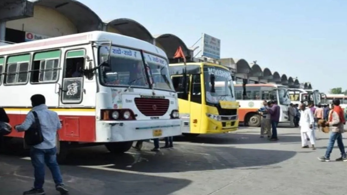 bus harassment national shooter molested driver conductor flee