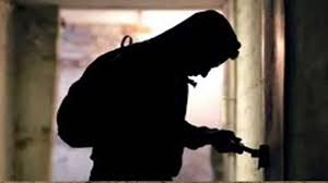 chakradharpur shooting friends quarrel sparks panic