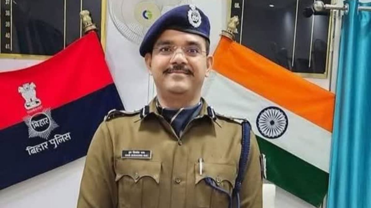 cyber fraud fake facebook id of dig harkishore rai used for scam