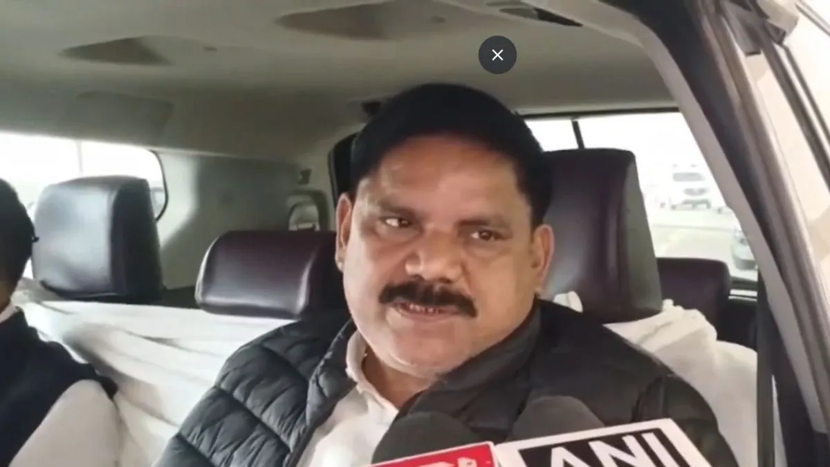 Bihar Politics Live: किसे मिलेगा डिप्टी CM और कैबिनेट मंत्री का पद? केंद्रीय नेतृत्व करेगा फैसला 
