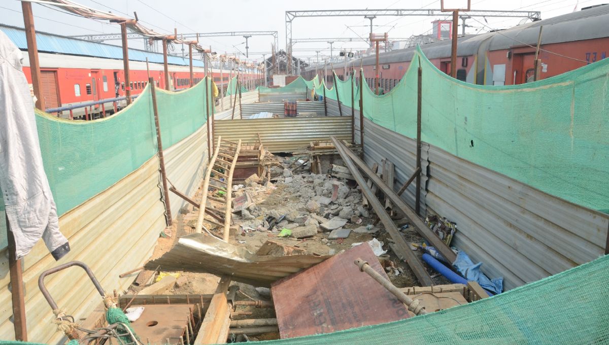 gorakhpur railway station fob construction delayed passengers face hardship