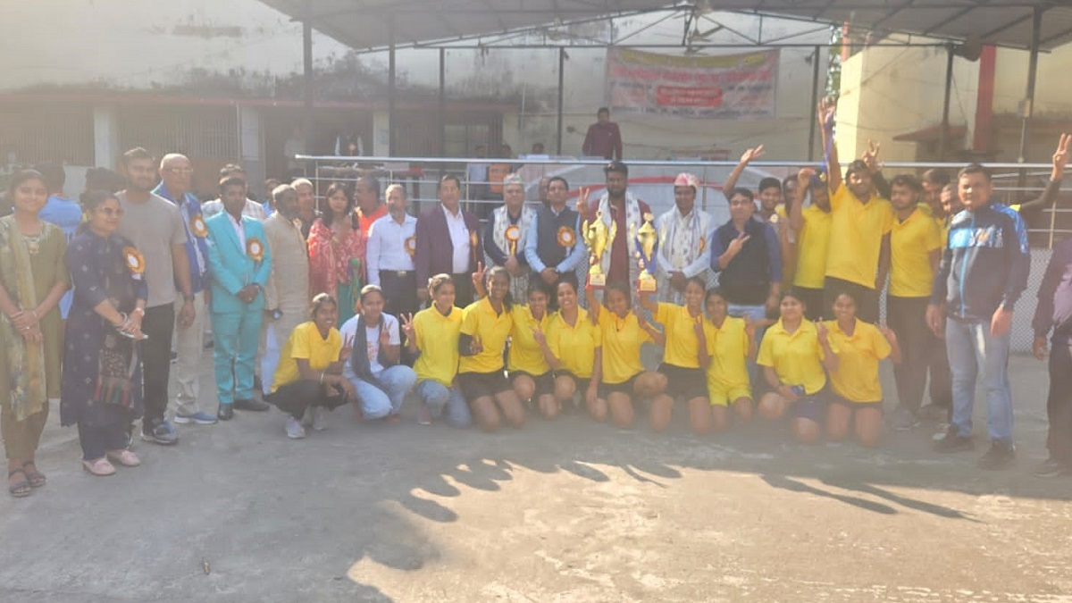 kunwar singh college became the champion in both men and women basketball tournament