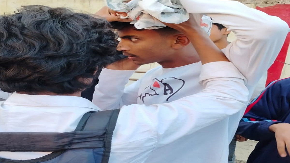 two groups of students in darbhanga engaged in a verbal altercation and then a knife attack injuring one student