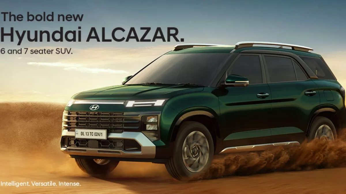 hyundai alcazar base variant calculate monthly emi payments if down payment two lakh rupees