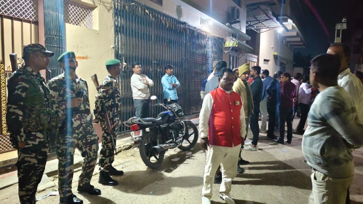 araria robbery 9 lakh looted from wholesaler police investigate