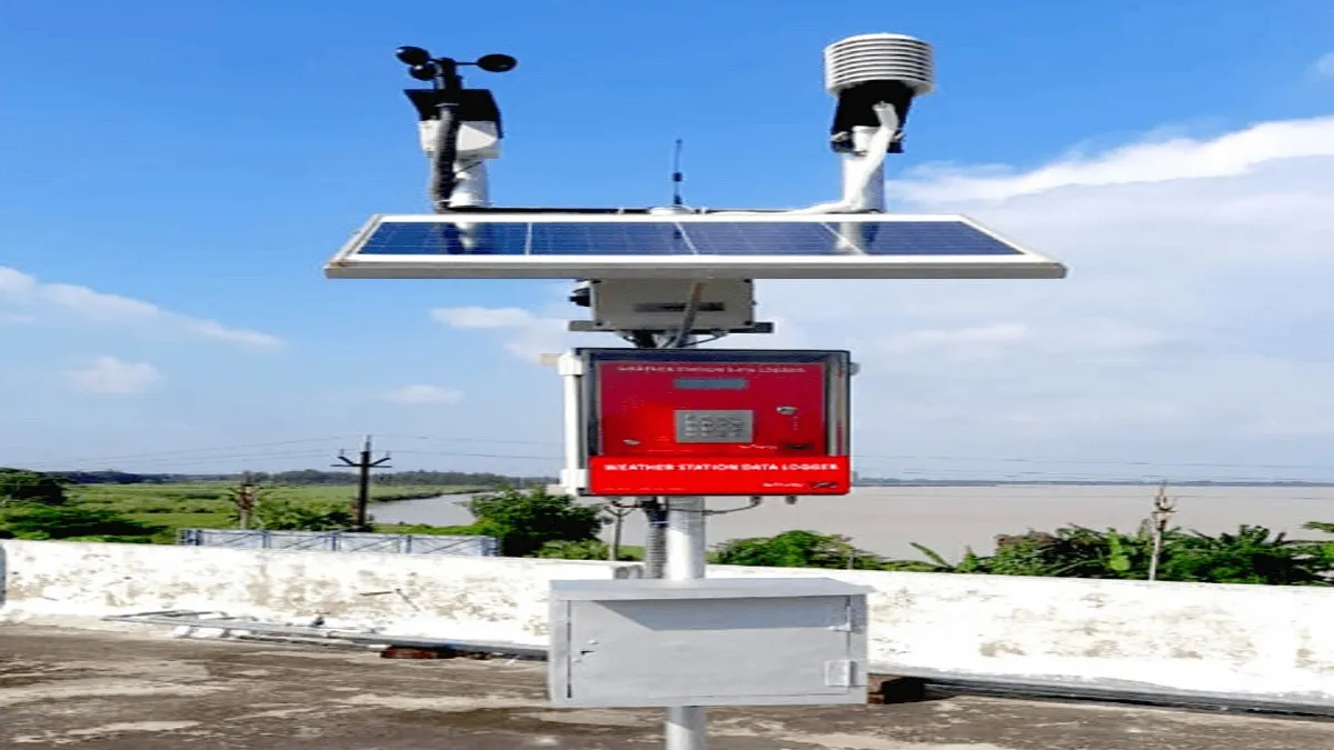 https://www.jagranimages.com/images/2025/11/20/article/image/Automatic-Weather-Station--1763653735347.jpg
