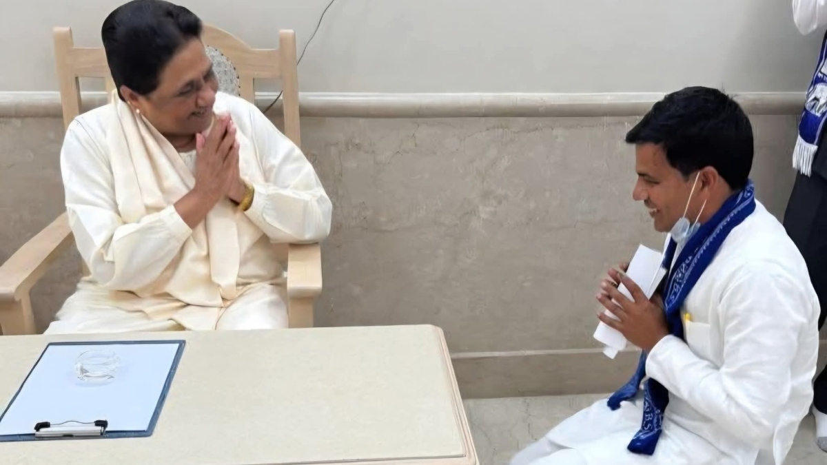 bihar bsp mla meets mayawati defection speculation rises