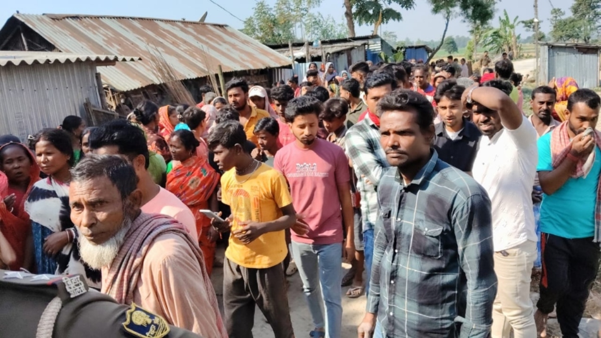 bihar husband complexion is dark and child is fair wife murdered due to suspicion