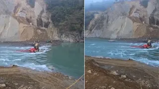 मंडी में पंडोह बांध से पानी छोड़ने के कारण बही मशीनरी व लापता ऑपरेटर।