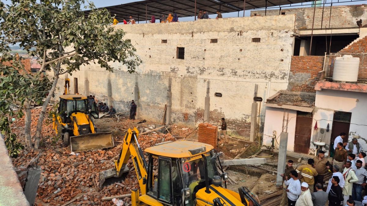 illegal construction flourishing with political patronage