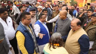 बीजेपी सांसद प्रवीण खंडेलवाल ने भी पुरानी दिल्ली इलाके का किया दौरा।