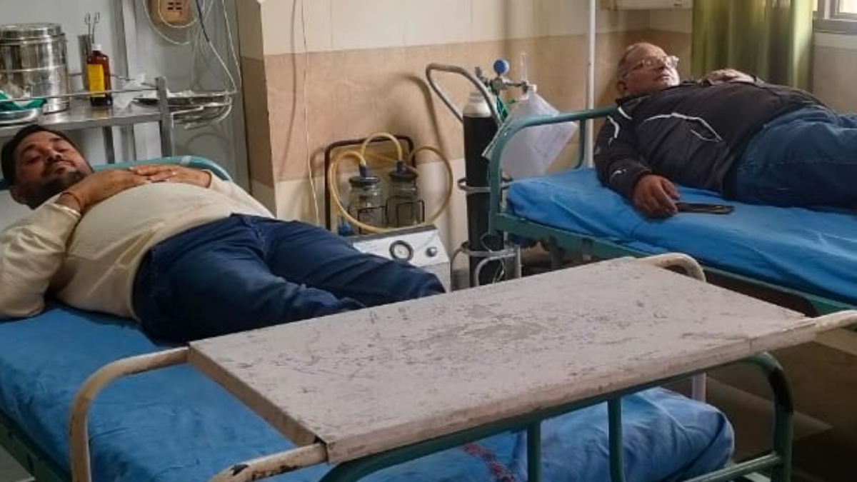 sonipat electricity theft team attacked by villagers