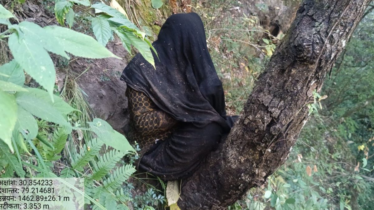 woman who had gone to collect grass missing rescue team was terrified when she was found a day later